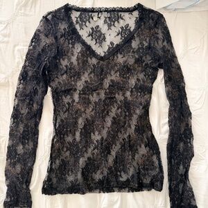 BKE Boutique Black lace floral top S